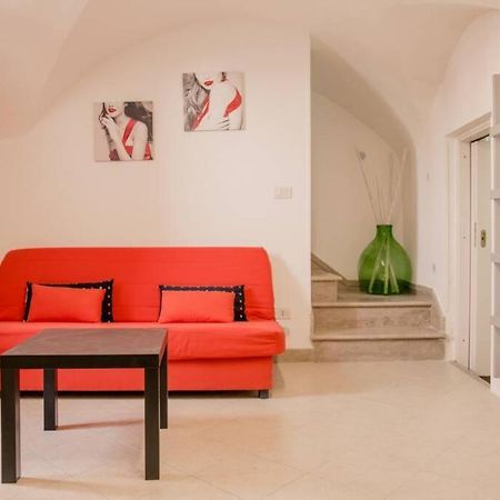 צ'לייה מספיקה Home Estia Casa Vacanza מראה חיצוני תמונה