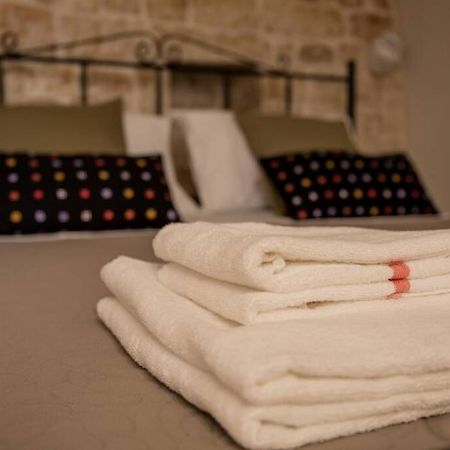 צ'לייה מספיקה Home Estia Casa Vacanza מראה חיצוני תמונה